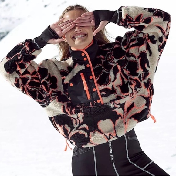 Free People Rocky Ridge Hit The Slopes Fleece Pullover Magnolia Floral Combo - Picture 1 of 7